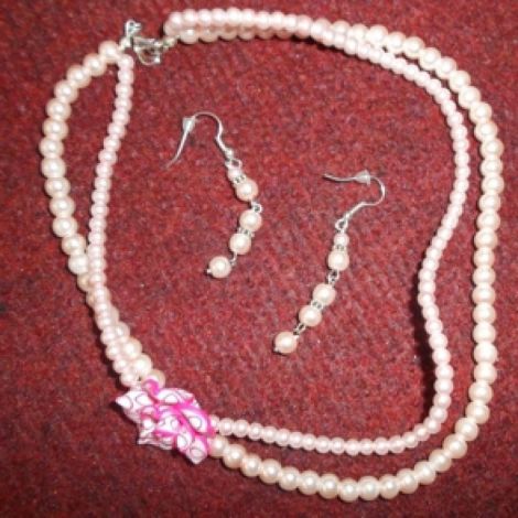 SET004set colier cu cercei de perlute roz si floa