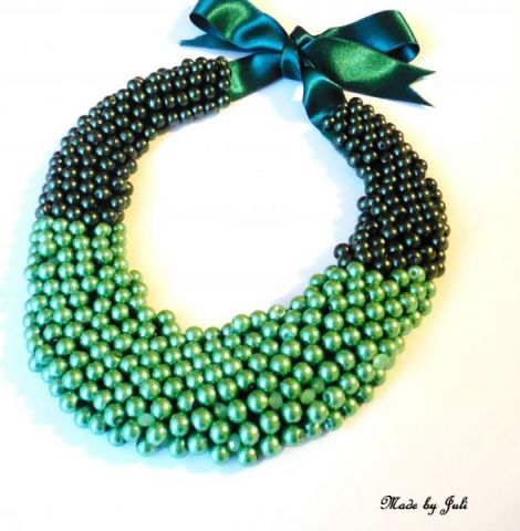 Colier All about green 