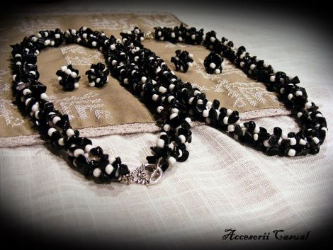 Set Alb Negru