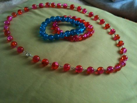 set bratari + colier din pietre multicolore