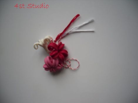Zambile rosii. Martisor