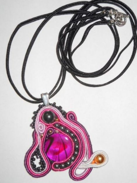 Colier soutache