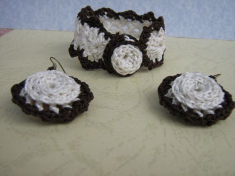 Set crosetat bratara si cercei