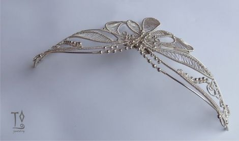 Butterfly comb