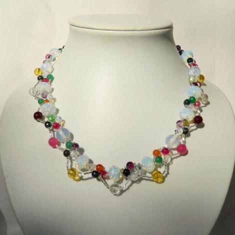 Colier pastel cu opalite