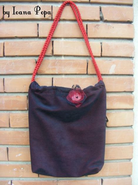 Traistuta cu brosa organza