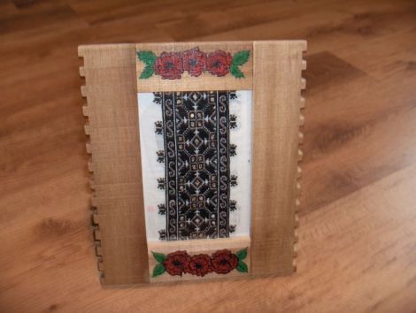 Tablouri unicat cu broderii vechi