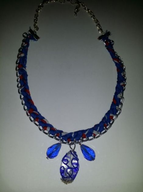 Colier blue