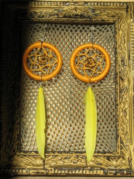 Cercei dreamcatcher galbeni