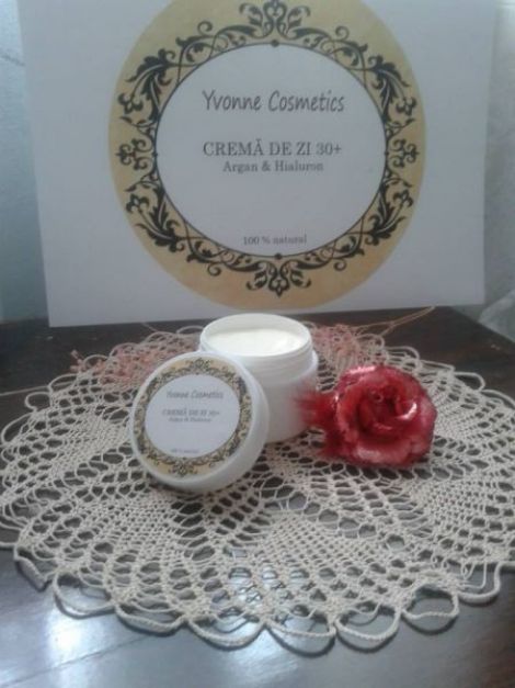 Crema de zi 30+ Argan si Acid hialuronic