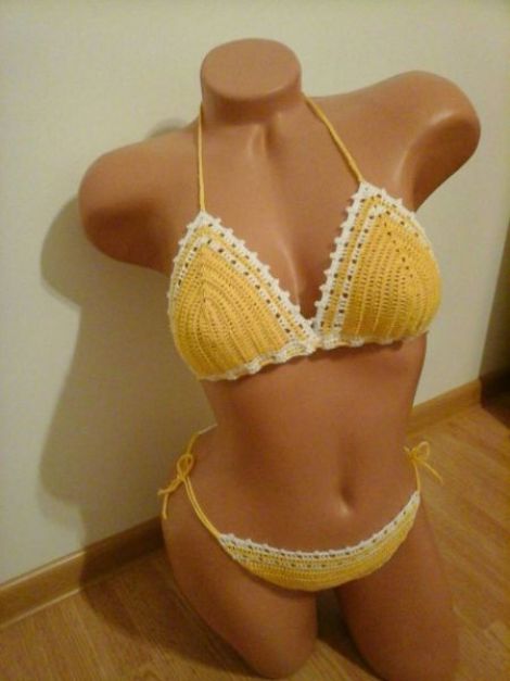 COSTUME DE BAIE