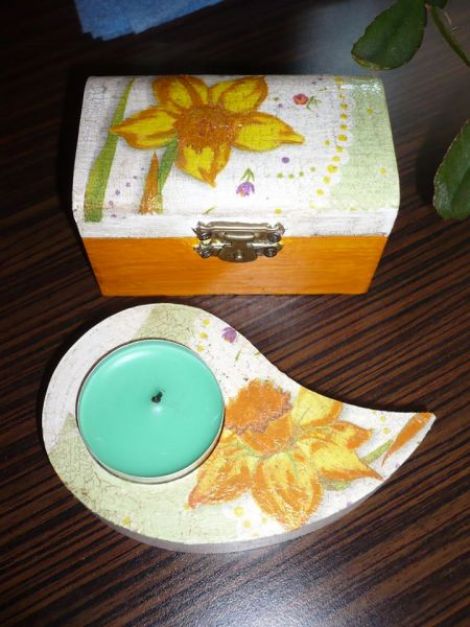 Set mini cufar si suport pentru lumanari.