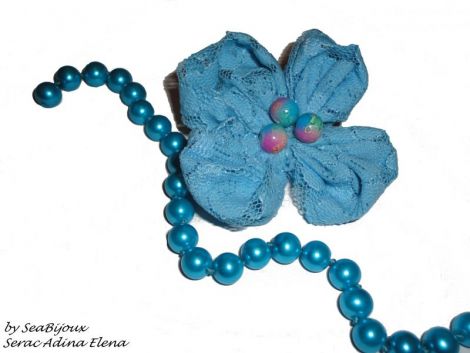 Brosa Luxurious Blue Lace Brooch