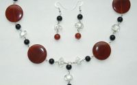 Set banuti carneol sticla triunghiulara si neagra