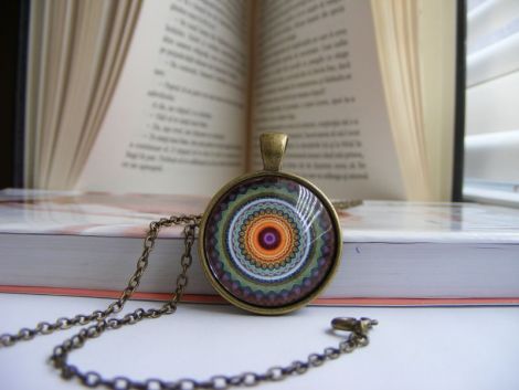 Pandantiv mandala colorat talisman handmade Qz1
