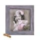 Tablou Vintage Fetita cu Trandafiri