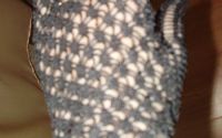 Manusi negre croserate din macrame