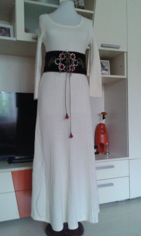 Rochie alba tricotata