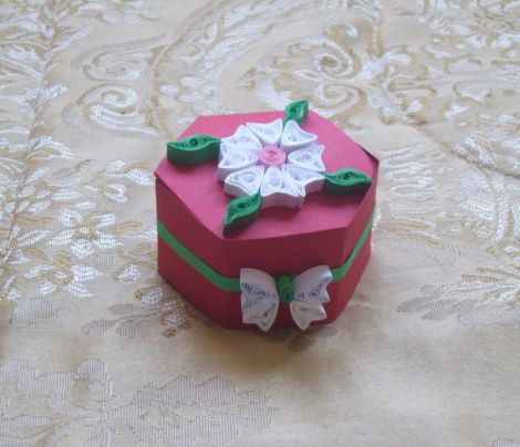 cutiuta bijuterii grena