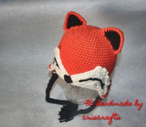 caciulita Roxy the fox