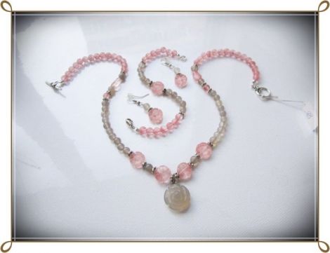 Set- agate gri si cherry cuart
