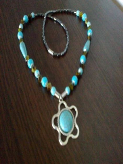Colier handmade turcoaz