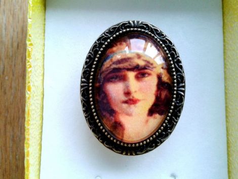 Inel reglabilbronz cabochon sticla Mademoiselle
