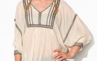  Bluza tip fluture cu broderii rustice 