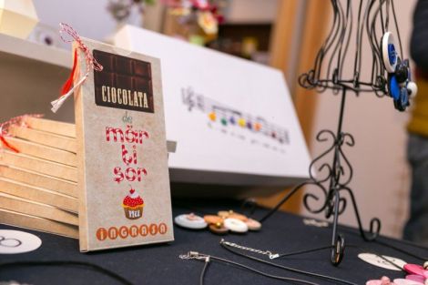 martisor ciocolata ambalaj carton personalizatat