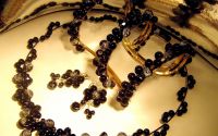 BRATARA din Cristale austriece  perle negre