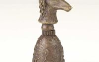 CLOPOT DE BRONZ DE MANA CU CAINE