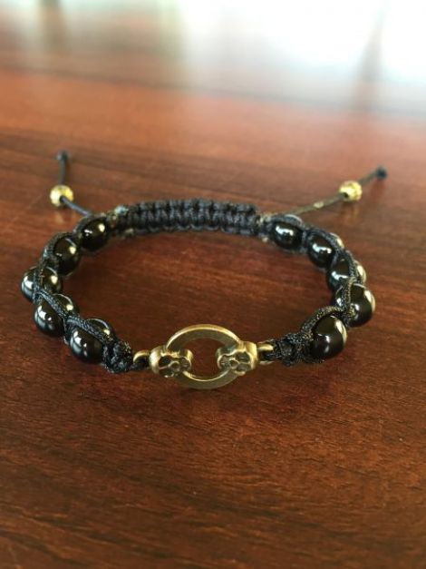 Bratara Shamballa onix si link metalic skull