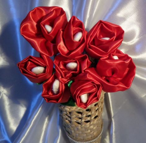 flori din satin cu drajeuri 