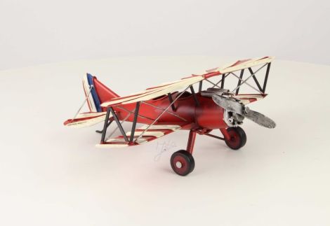 MODEL ELICOPTER ROSU
