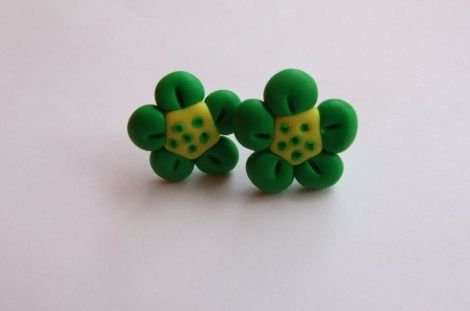 Cercei floricele verzi