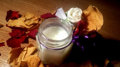 Balsam de maini cu vitamina E si unt de shea