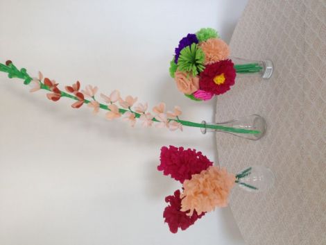Aranjament floral cu crenguta