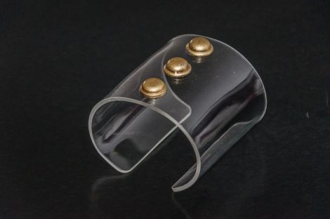 Bratara din plexi tip catusa