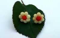 Cercei flori fluorescente