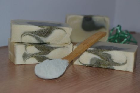 Sampon solid cu argila verde