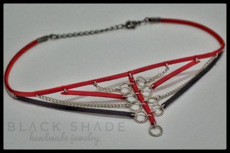 Choker fashion- model inedit