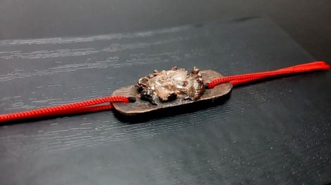 Bratara martisor cu cipsuri cuartz roz