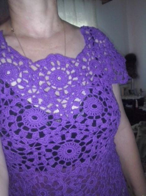 bluza crosetata mov