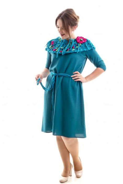 Rochie unicat cu guler supradimensionat