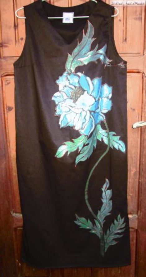 Sarafan cu floare albastra