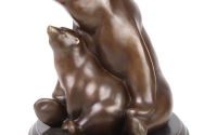 URSOAICA CU PUIUL- STATUETA DIN BRONZ