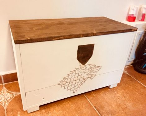 Ladita art deco gravura House of Stark