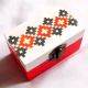 cutie cu motiv traditional 