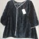 BLUZA NEAGRA CU APLICATIE ARGINTIE