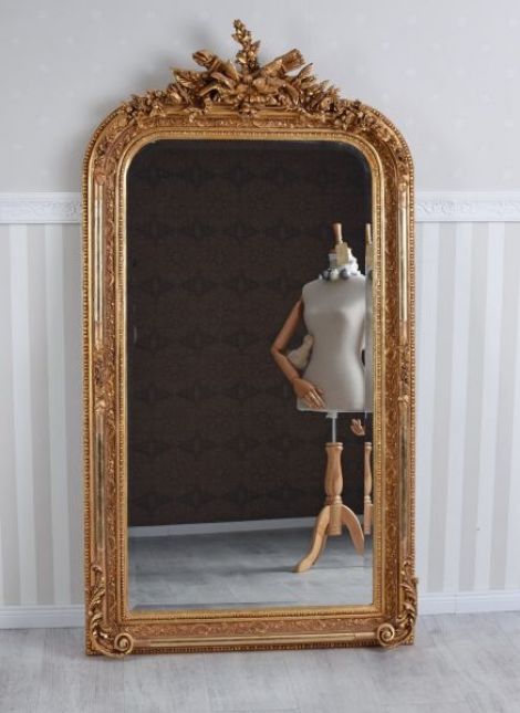 OGLINDA BAROC DIN CRISTAL CU O RAMA AURIE